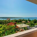 Ljiljana * Supetarska Draga