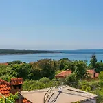 Ljiljana * Supetarska Draga