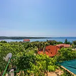 Ljiljana * Supetarska Draga