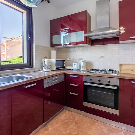 Ljiljana Apartment